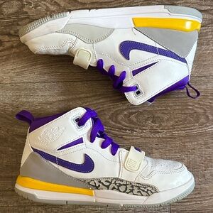 Jordan Legacy 312
Lakers (PS)